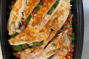 סלט בריאות חזה עוף